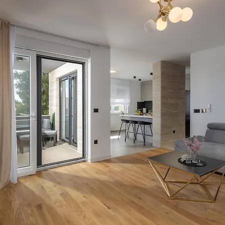 Apartment 3 Bedroom In *